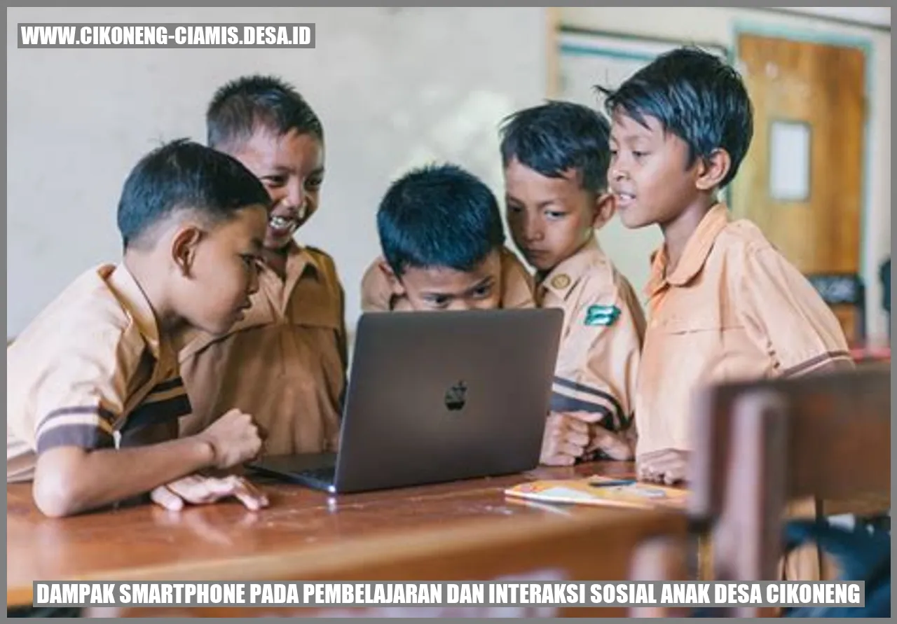 Dampak Smartphone pada Pembelajaran dan Interaksi Sosial Anak Desa Cikoneng